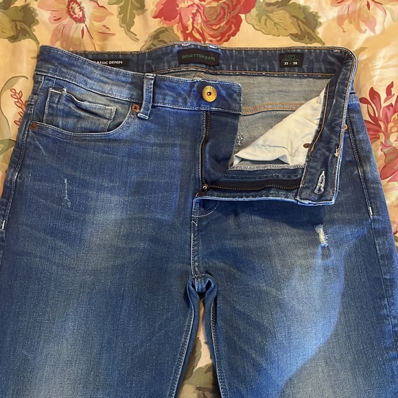 BENETTON JEANS Size 32 x 28 Classic Denim Low Crotch Stretch Cotton Distressed - Picture 6 of 16